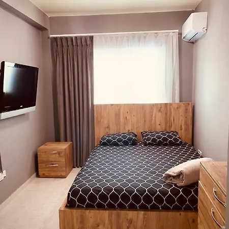 Dubleks Three Bedroom In City Center And Near Of The Sea Villa Girne