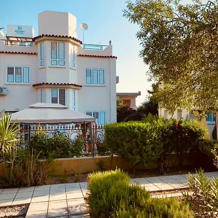 Βίλα Dubleks Three Bedroom In City Center And Near Of The Sea Κερύνεια